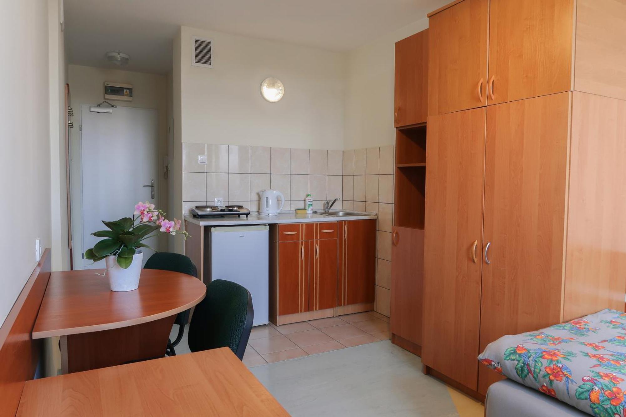 Dom Studencki Raj Pansiyon Wroclaw Dış mekan fotoğraf
