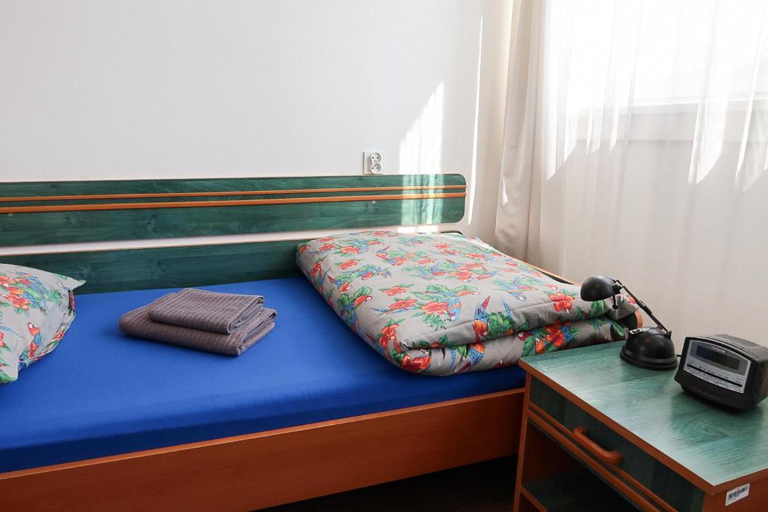 Dom Studencki Raj Pansiyon Wroclaw Dış mekan fotoğraf
