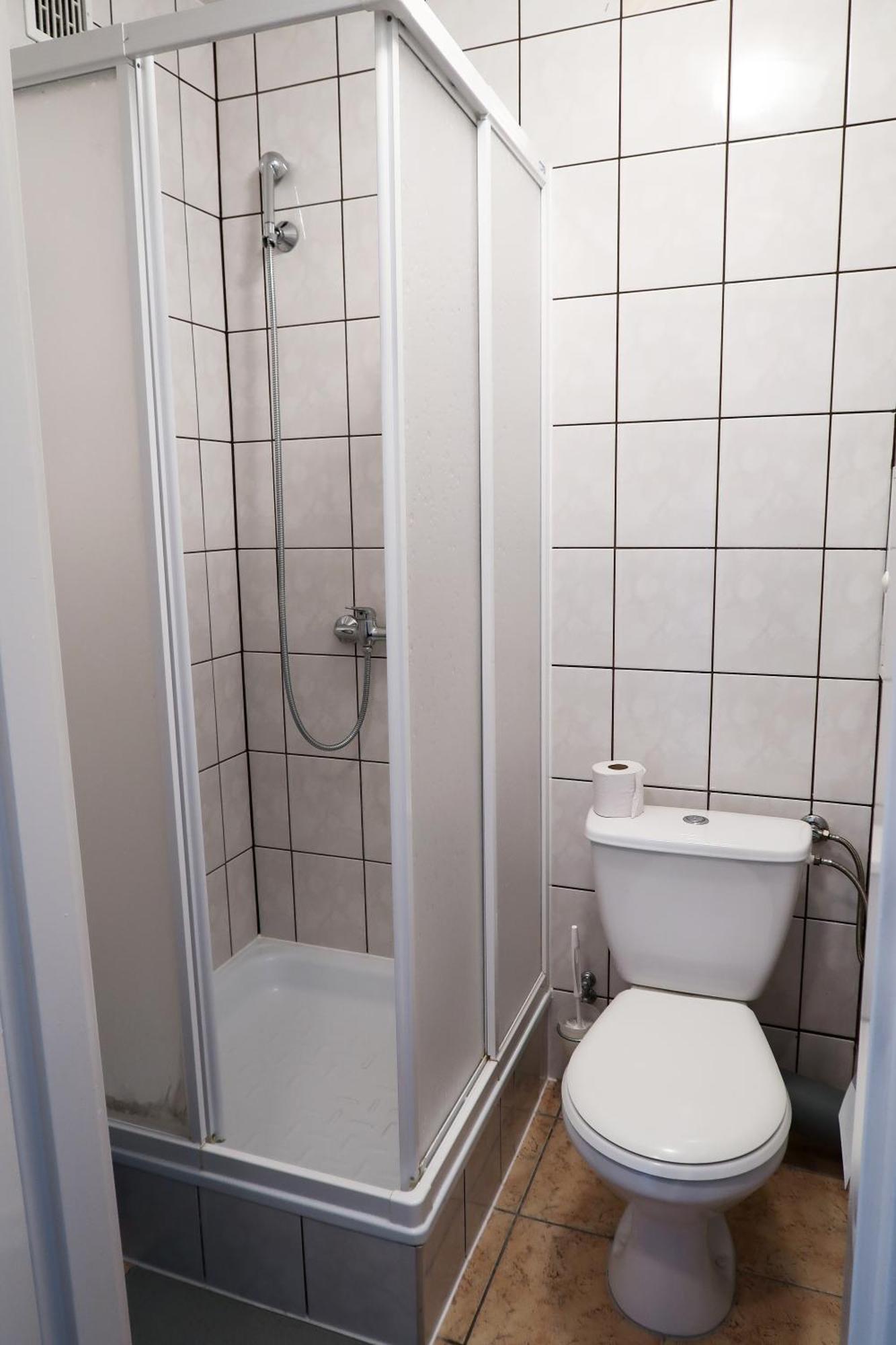 Dom Studencki Raj Pansiyon Wroclaw Dış mekan fotoğraf